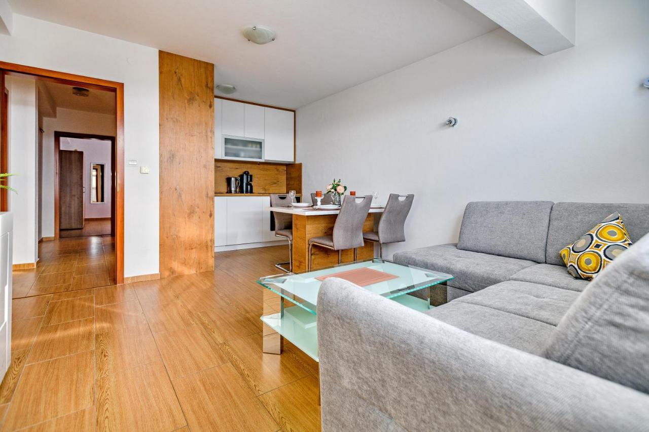 Comfort Apartments In Peaceful Area Zadar - With Garden Экстерьер фото