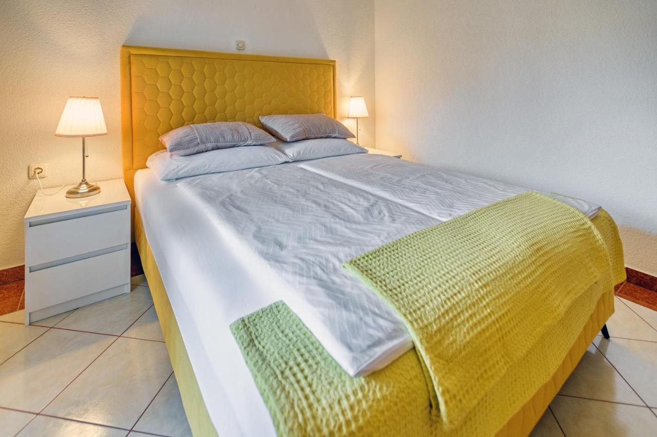 Comfort Apartments In Peaceful Area Zadar - With Garden Экстерьер фото